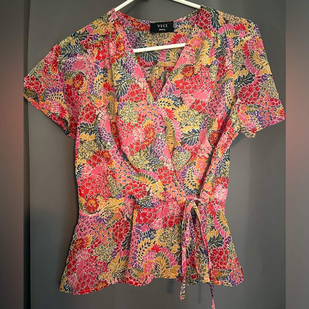 Wrap around tie shirt from Vici size small
